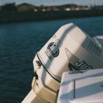 Olio nautico vs olio stradale: perché non basta scegliere la stessa gradazione